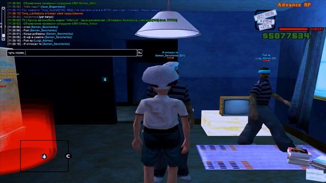 ДЕВУШКА ИГРАЕТ ПЕРВЫЙ РАЗ И СРАЗУ ЛИДЕРКА ADVANCE RP  - GTA SAMP