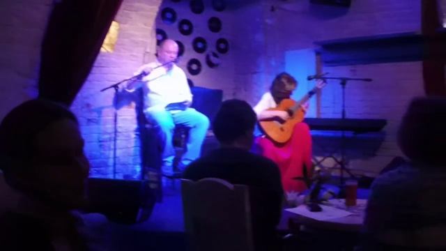 девушка за тюлью. развевающиеся занавески. михаил максимов занавесочки. Selena gomez come and get it. клип песни тюль.