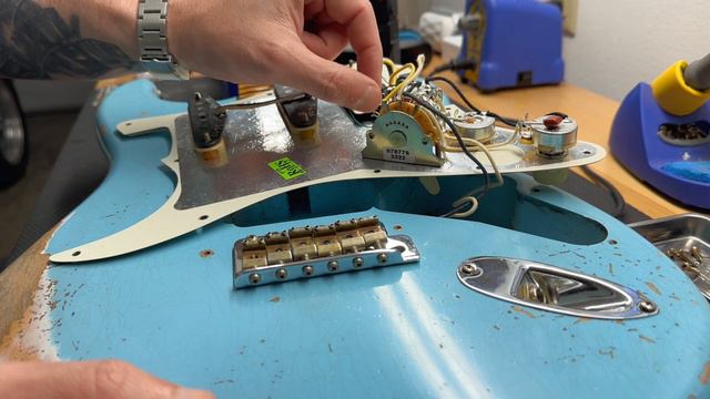 Seymour Duncan JB Get Out Of My Fender Custom Shop Stratocaster! смотреть онлайн