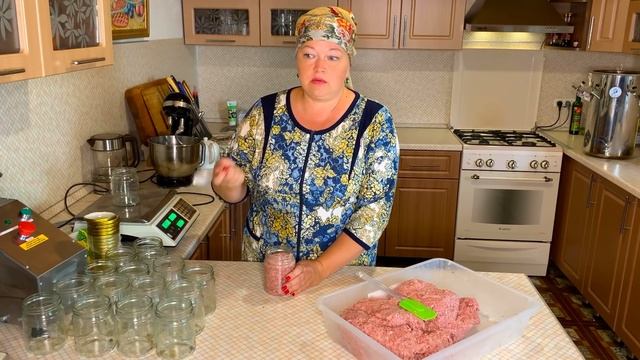 МУЖ ЦЕЛУЕТ РУКИ ЗА ЗАВТРАК ТУРИСТА! ПРОВЕРЕНО В СССР! смотреть онлайн