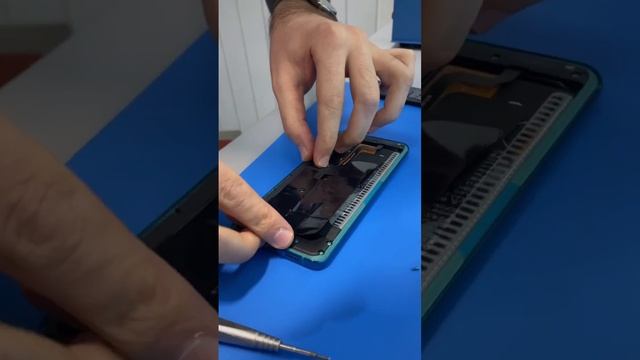 Замена аккумулятора в Xiaomi Mi Note 10