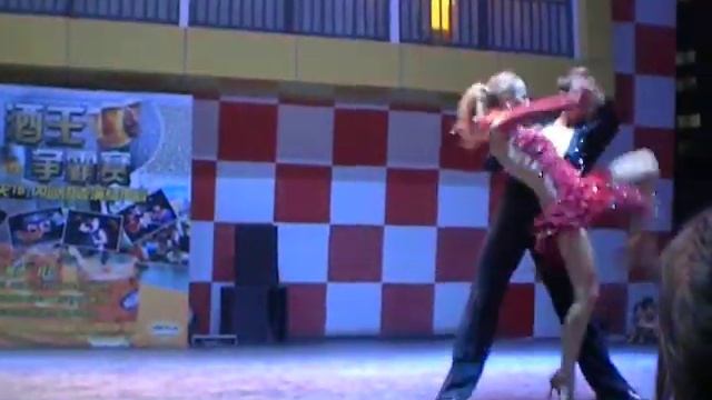 Артем Чечнев и Екатерина Сипейко SAMBA смотреть онлайн