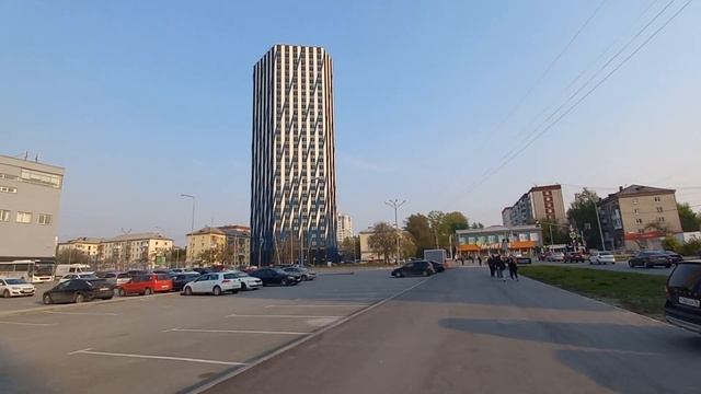 Екатеринбург Yekaterinburg, ул. Шейнкмана. Дворец спорта "Уралец, ХК Автомобилист". 10 мая 2023. смотреть онлайн