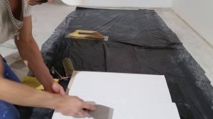 Как приклеить малярный флизелин