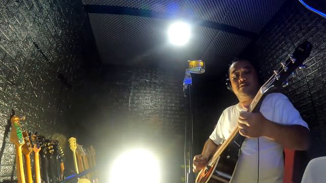 Putro Sehat - I Just Wanna Have Something to Do (Ramones) Kijing Fuzz and Epiphone AJ220s смотреть онлайн