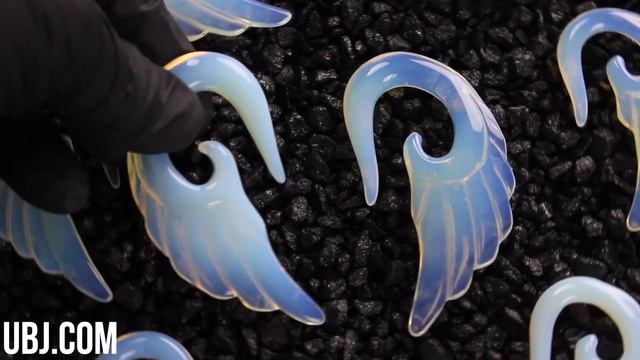 Angel Wing Opalite Glass Hangers 2G, 0G, 00G | UrbanBodyJewelry.com смотреть онлайн