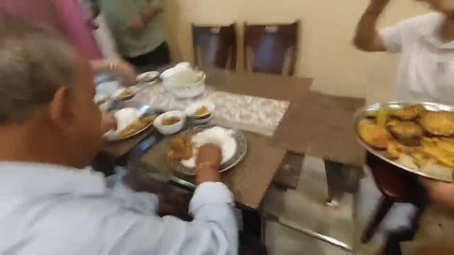 ДР мужа по-бенгальски. Вместо салатов и торта 5 жареных овощей и молочная каша?. смотреть онлайн