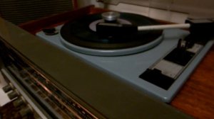 Ивица Шерфези (Югославия)  "Прописные истины"(А.Морозов-М.Рябинин) "Вернись в Сорренто"(Э.де Куртис