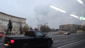 От "Октябрьской" до улицы Вавилова за 7 минут - едем на автобусе КМ вдоль закрытой линии метро