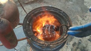 Burning water !!!Вода горит как топливо!!! 4 литра воды 2литра отработки горит 2часа.