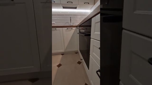 Угловая кухня в стиле нео-классика смотреть онлайн