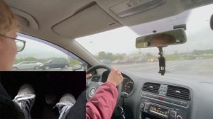 Основы переключения передач на механике. Как правильно  работать ногами при переключении.