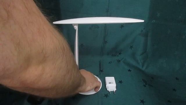 Светодиодная настольная лампа U16A смотреть онлайн