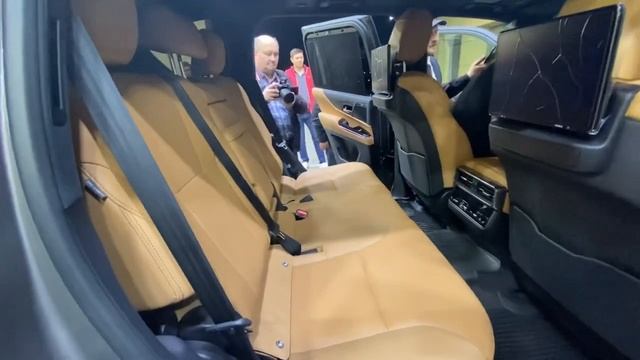 LX 600 смотреть онлайн