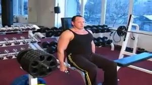 Сгибание рук с гантелями на наклонной скамье.flv