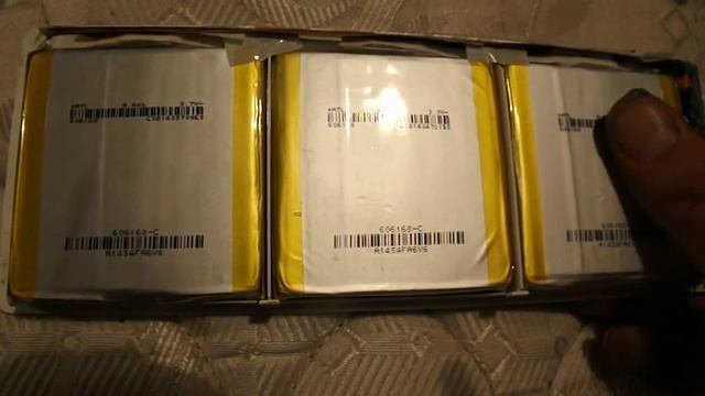 inside  apple  macbook battery