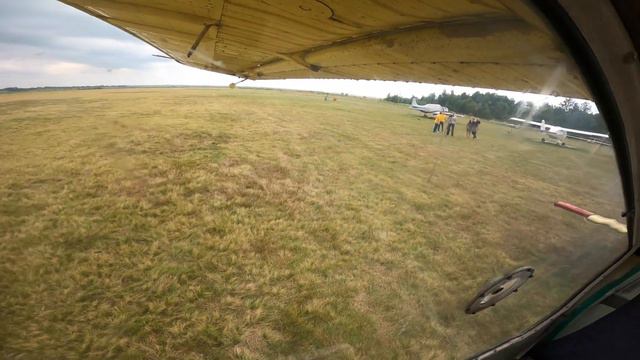 Осінь на аеродромі Воронів смотреть онлайн