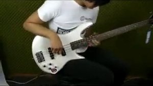 Ibanez GSR200
