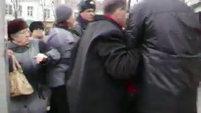 Добровольная сдача Орехова Полицаям.MOV смотреть онлайн