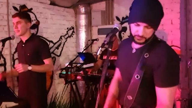 Кавер группа PITBULL BAND -#алкоголичка #АлександрРевва #барабанщикжжёт #кавер #cover #live #свежак