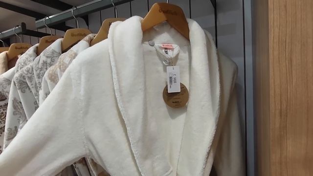 ПО МАГАЗИНАМ С ПОДПИСЧИКАМИ. Турецкий текстиль и одежда Шопинг в Анталия Турция #влог смотреть онлайн