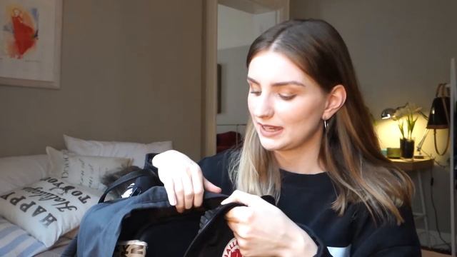 10h Flight Essentials + What's In My Fjällräven Kånken | CRYBABE смотреть онлайн