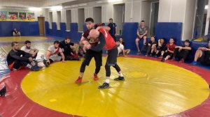 Приём - нырок под руку со сбиванием с захватом шеи и ноги. Шамиль Османович @Osmanov