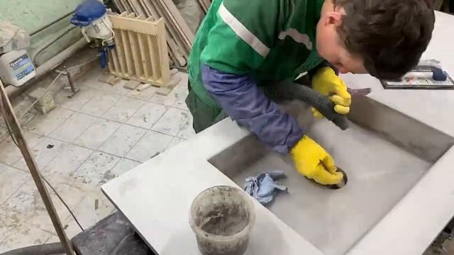 СТОЛЕШНИЦА БЕТОН с интегрированной раковиной смотреть онлайн