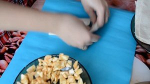 Конвертики из лаваша с яблоками