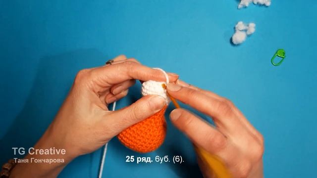 Два весёлых гуся крючком. Two funny crochet geese. смотреть онлайн