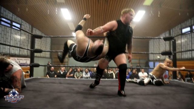 Jack Dozer & Joey Light vs Cody Kidman & Hunting Birk | Slow Motion Clip | Dockers Revolution 2020 смотреть онлайн