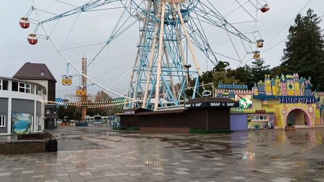 Лазаревское / В дождливый вечерочек, не скучаем! смотреть онлайн