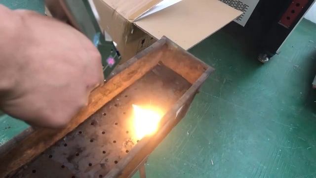 Очистка лазером старого мангала от ржавчины и окалин