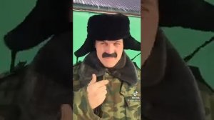 батя подогнал сыну лыжи