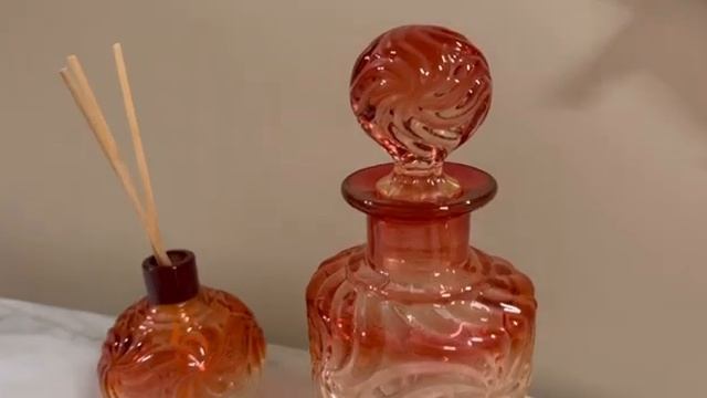 Aнтиквaрный xpустальный туaлетный набор Bаcсаrаt смотреть онлайн