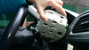 Как я меняла лампочку в приборной панели subaru impreza WRX