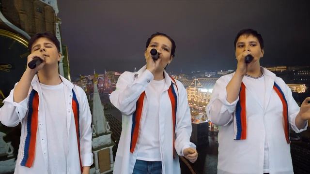 Гимн России (исполняет вокальный ансамбль "Акцент") смотреть онлайн