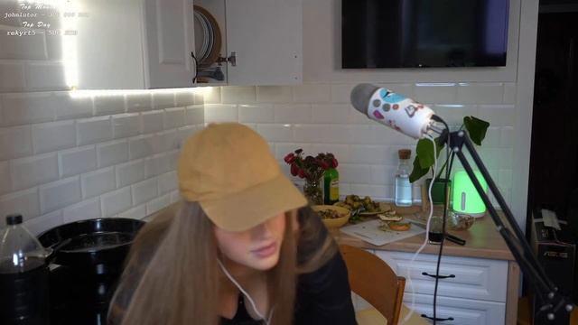 ОГО, ВЫВАЛИЛИСЬ смотреть онлайн