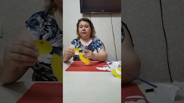 Ручной труд для детей 3-4 лет "Ребятки-жёлтые цыплятки". смотреть онлайн