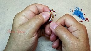 ОРИГИНАЛЬНОЕ КОЛЬЕ из бусин и бисера. ORIGINAL NECKLACE made of beads and beads.