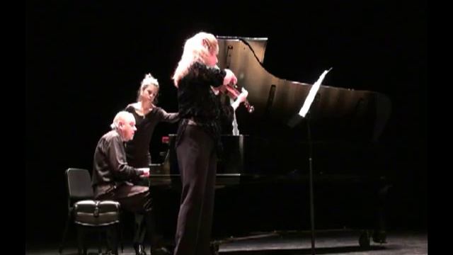 Stephanie Chase plays Schumanns Sonata No. 1 Opus 105 - Allegretto