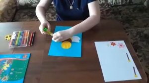 Аппликация Веселая пчелка для детей младшего дошкольного возраста