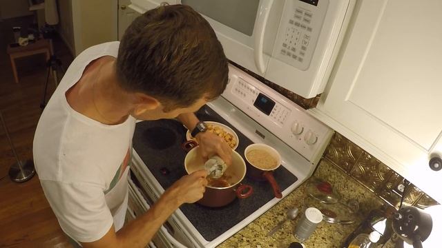 Кари. Танцы. Саня чистит картошку. Как стать шефом на кухне. Быстровкусности #01 / Трансформация #0 смотреть онлайн