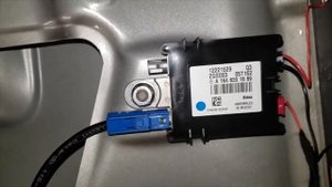 Mercedes ML350 FM Antenna Signal Amplifier DIY Replacement