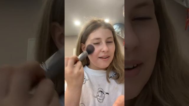 Записывайтесь ко мне в салон, делаю такие прекрасные макияже￼ смотреть онлайн