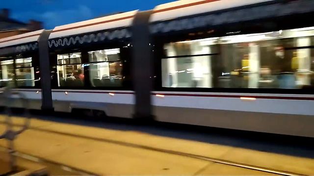 Трамвай 71-931М "Витязь-М" в новой окраске "Московский транспорт". смотреть онлайн