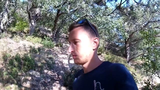 Батилиман Бухта Ласпи. Путешествие по Крыму с палаткой EP12. Мыс Сарыч. Дикий пляж. гора Куш-Кая смотреть онлайн