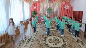 Фонарики дружбы. Е. Зарицкая