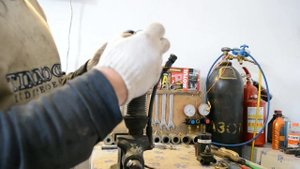 Ремонт амортизаторов Мерседес W124 W210 универсал с подкачкой