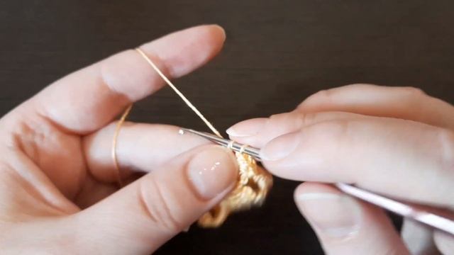 Вяжем ленточное кружево крючком.
